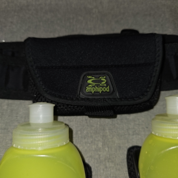 NEW Amphipod Hydration Running Belt w/ 4 Bottles – Adjustable - Picture 2 of 3